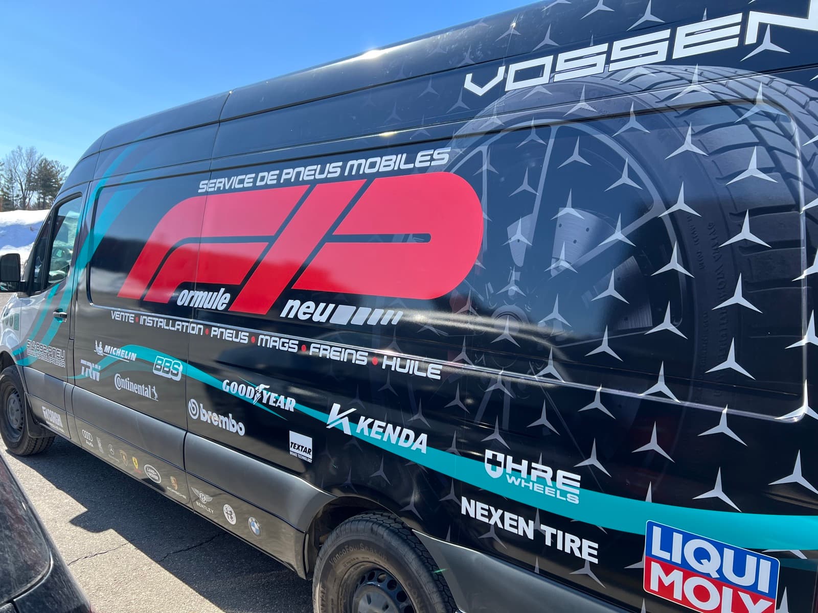 Partner logos: Yokohama, Liqui Moly, and tire brands